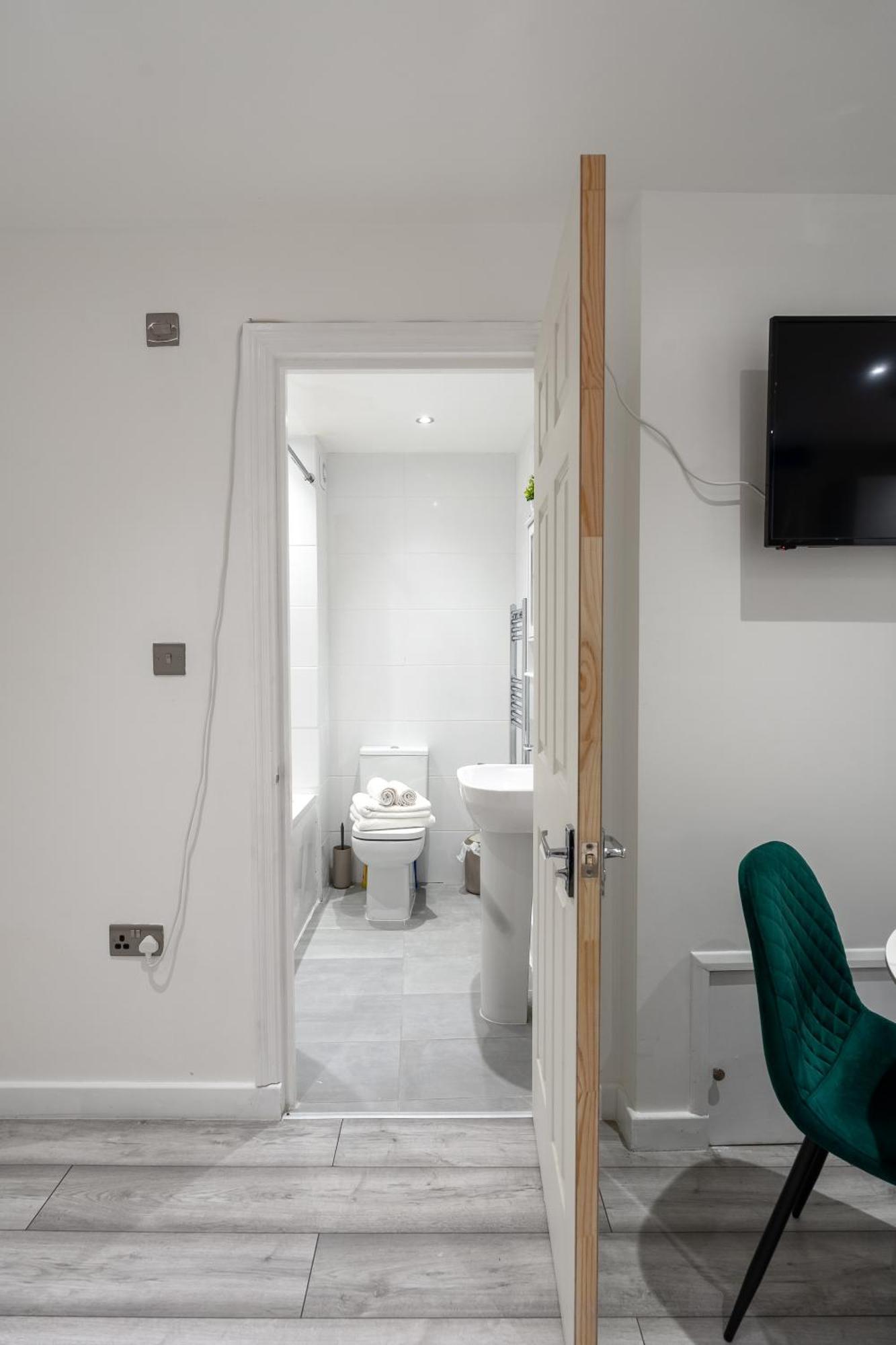 Beautiful Flat Near Central London - Entire Flat - Equipped Kitchen - Private Bathroom Extérieur photo